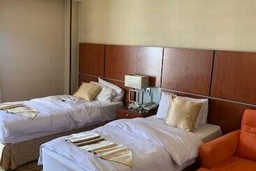 Tehran Grand Hotel 2