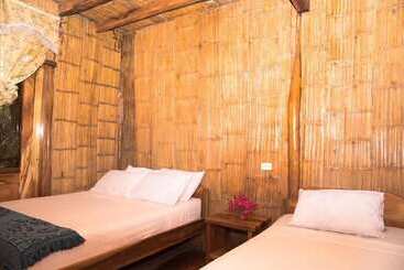 هاستل Hostal Rutamar