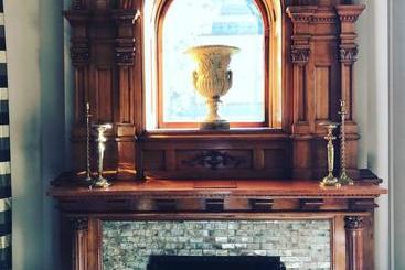 Castle La Crosse Bed And Breakfast