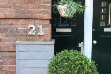 Vondelpark House B&b