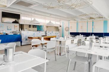 Marina Di Petrolo Hotel & Spa
