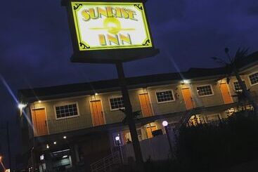هتل Sunrise Inn
