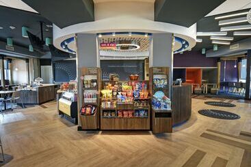 هتل Tru By Hilton Portland Airport Area