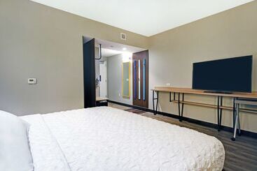 هتل Tru By Hilton Portland Airport Area