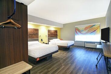 هتل Tru By Hilton Portland Airport Area