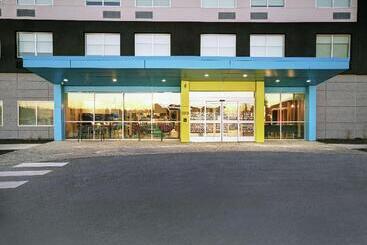 هتل Tru By Hilton Portland Airport Area