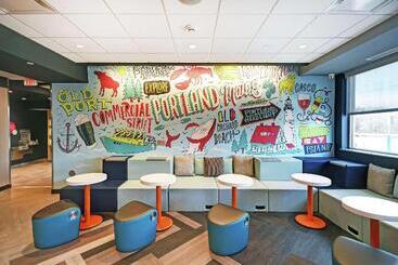 هتل Tru By Hilton Portland Airport Area