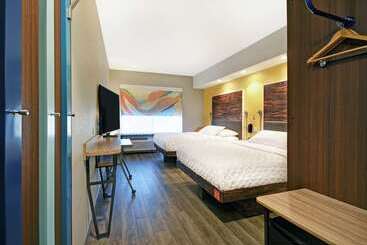 هتل Tru By Hilton Portland Airport Area