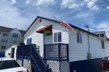Island View Motel