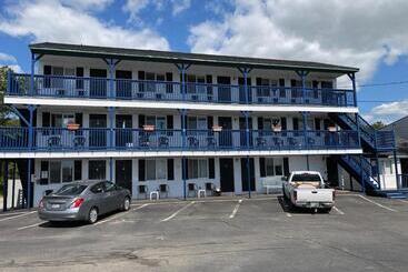 Island View Motel