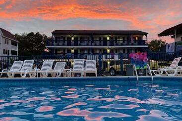 Island View Motel