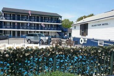 Island View Motel
