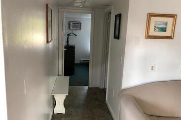 Island View Motel