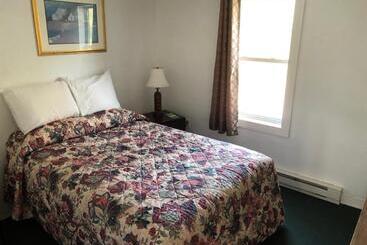 Island View Motel