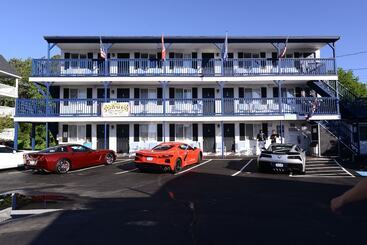 Island View Motel