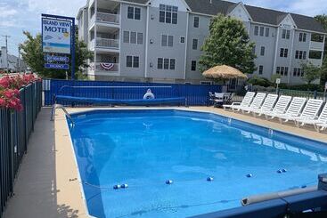 Island View Motel