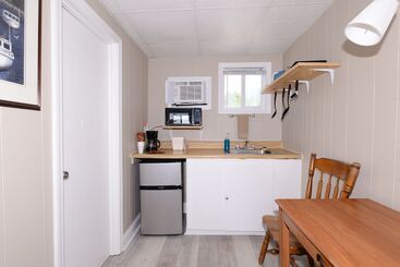 Island View Motel