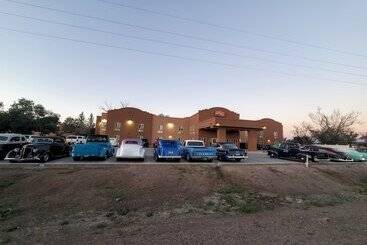 مُتل The Sunset Inn