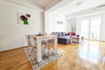 Smart Apartments