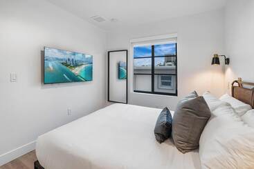 Lux Retreat By Renzzi - Miami