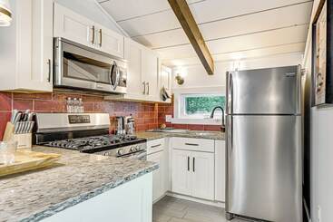 Lofty Dreams  Cabin By Conway Lake & Saco River!
