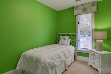 کلبه 12 Abalone Alley By Avantstay Close To Beach W/ Pool & Bbq