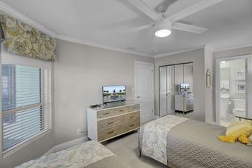 کلبه 502 Summerhouse By Avantstay Ocean Front Condo W/ Community Pool Access