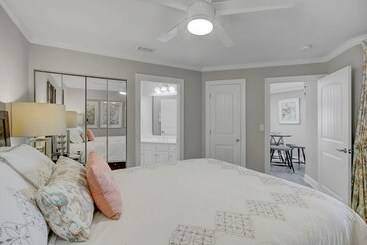 502 Summerhouse By Avantstay Ocean Front Condo W/ Community Pool Access