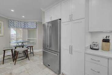 502 Summerhouse By Avantstay Ocean Front Condo W/ Community Pool Access