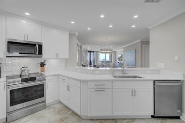 502 Summerhouse By Avantstay Ocean Front Condo W/ Community Pool Access
