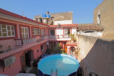 تختخواب و صبحانه Hostal Los Balcones