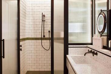 هتل Hyde London City