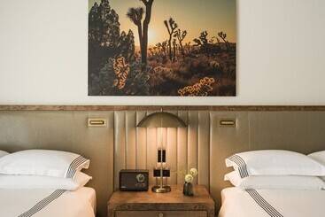 هتل Thompson Palm Springs, By Hyatt