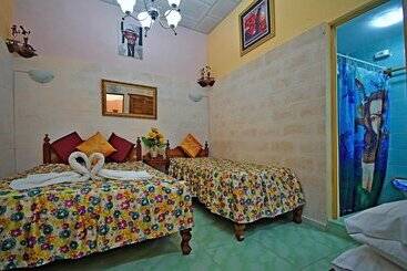 پانسیون Cadena Hostal Roberto Carlos