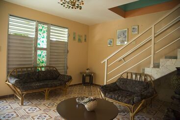 پانسیون Mara Hostal