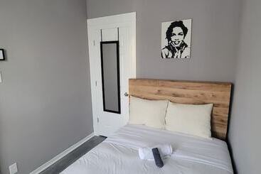 پانسیون Chicago Avenue Inn