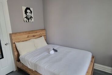 پانسیون Chicago Avenue Inn