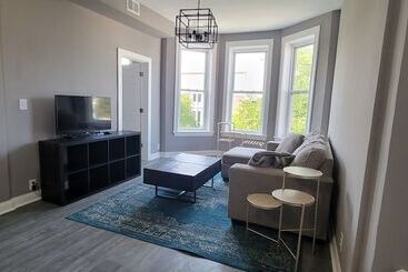 پانسیون Chicago Avenue Inn