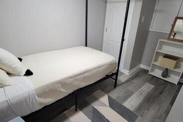 پانسیون Chicago Avenue Inn