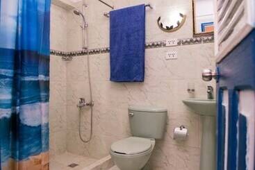 پانسیون Hostal Colonial Alelusa