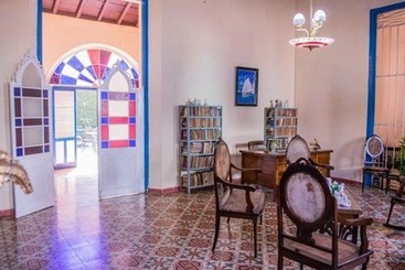 پانسیون Hostal Colonial Alelusa