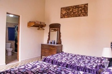 پانسیون Hostal Colonial Alelusa