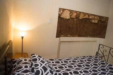 پانسیون Hostal Colonial Alelusa