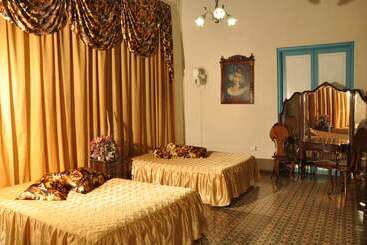 پانسیون La Estancia Hostal