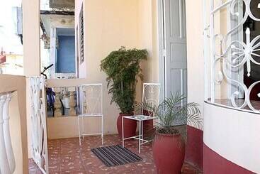 پانسیون Hostal Maite Y Luis Trinidad