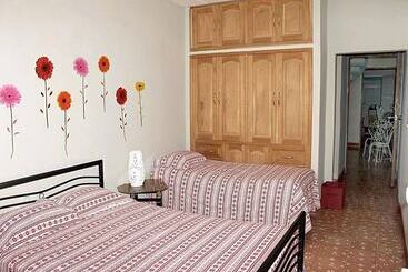 پانسیون Hostal Maite Y Luis Trinidad