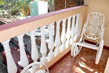 پانسیون Hostal Maite Y Luis Trinidad
