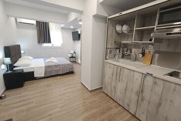 پانسیون Nioplias Luxury Apartments Pefkohori