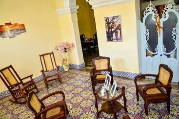 پانسیون Hostal San Fernando