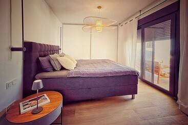 اقامتگاه Casa The Espana Cozy Andalusian Retreat In Competa